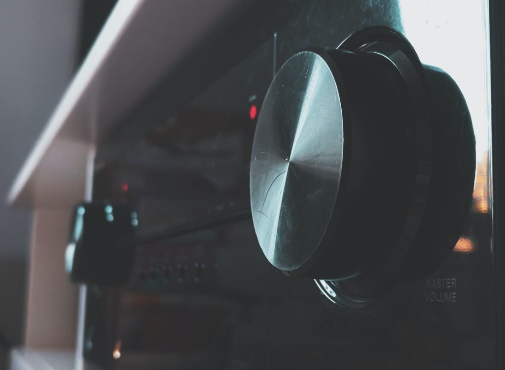 Home Cinema Sound Controller