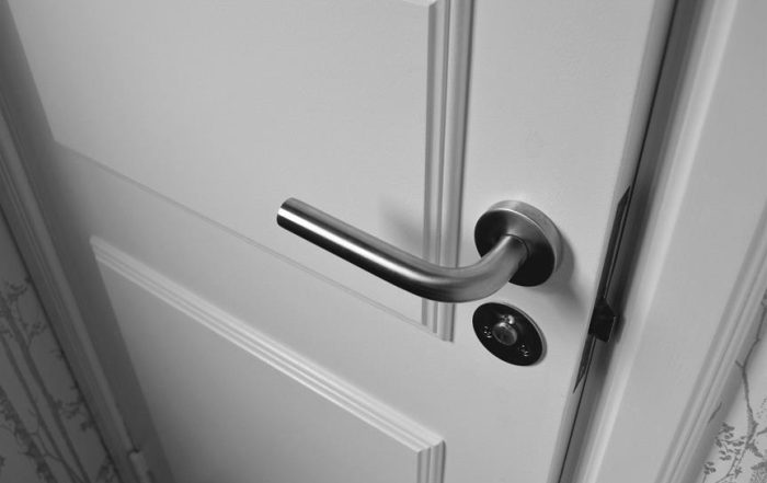 smart locks versus traditional locks
