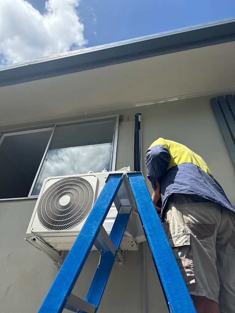 Electrician-Cannonvale